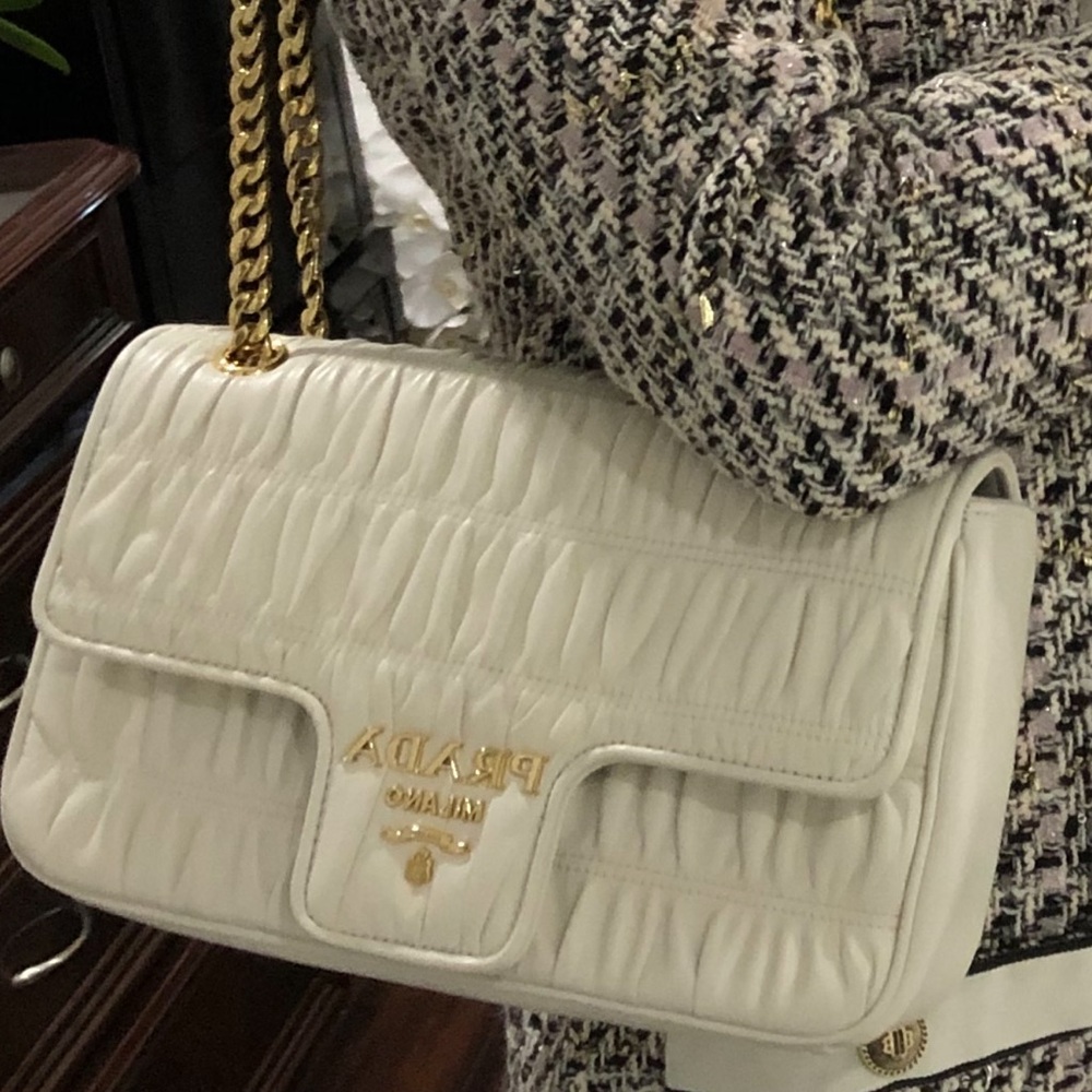 PRADA Nappa Gaufre Leather Pattina Medium
